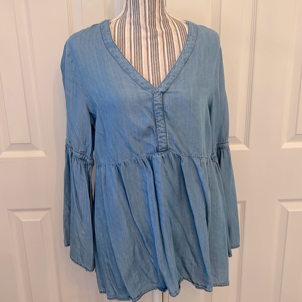 Ladies denim top!